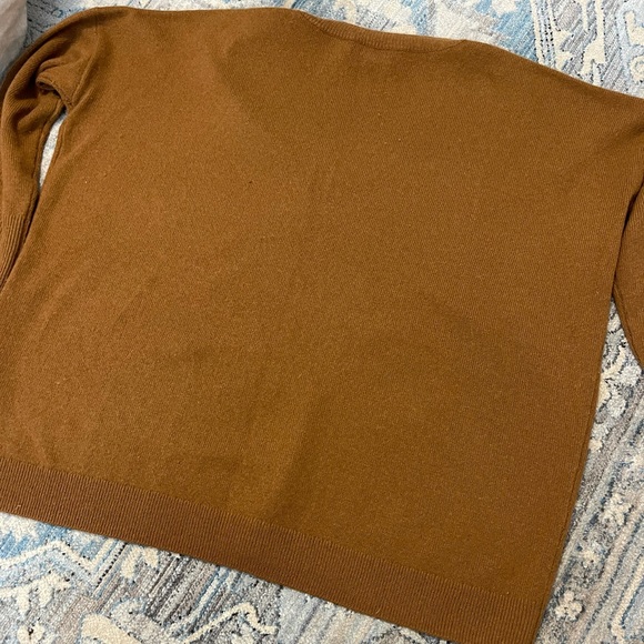 J. Crew 100% Cashmere V Neck Sweater - Picture 4 of 6